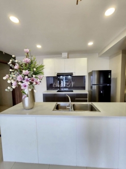 Cho thuê căn hộ tầng 17 DT 90m2