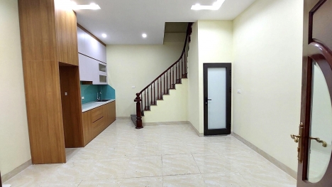 Bán nhà TRUNG KÍNH ở CỰC KHOÁI mới xây 1000%, giá rẻ như cho RẺ NHƯ CHO chỉ nhỉnh 3 tỷ.