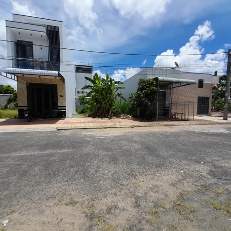 Bán 64m2 đất sổ đỏ thổ cư - Trung tâm thương mại Phong Điền