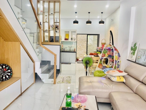 Bán nhà 1 trệt 2 lầu cực đẹp ngay đường số 30, P. Linh Đông, Thủ Đức