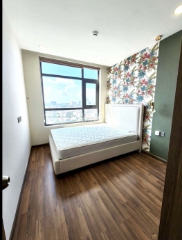 Cho thuê căn hộ tầng 17 DT 90m2