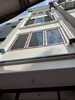 Bán nhà Phú Đô. 32m* 5T *MT4.2m. Giá 3.8 tỷ. Nhà mới đẹp, đang hoàn thiện