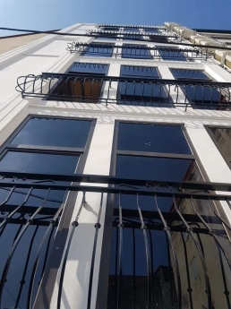 Phố Hoàng Cầu Bán Nhà 6 Tầng, 50m2, 4 ngủ, nhà mới, thang máy, giá: 6.5 tỷ