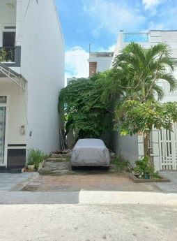 Bán 60m2 đất sổ đỏ thổ cư lộ 12m - Kế bên siêu thị Go Cần Thơ