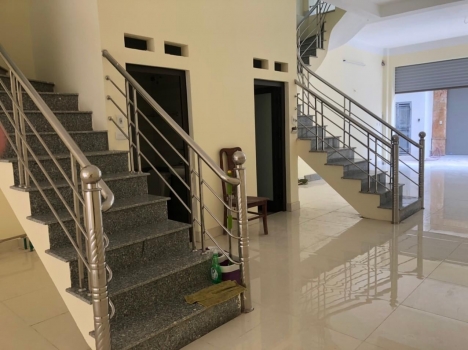 cho thuê nhàTrường Lâm  vỉa hè - oto tránh -  hai mặt tiên- 134m - 2 tầng -  mt 5.5m - giá 21tr -