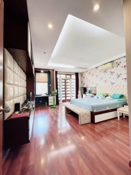 Bán nhà mới Nam Từ Liêm, chủ xây, 4 tầng x 42 m2, MT 4m, oto, 2.8 tỷ.