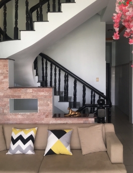 Nhà nghỉ 1 trệt 4 lầu 13 phòng gần trường Chính trị Bình Đa SHR thổ cư chỉ 7,5 tỷ