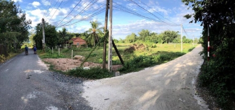 Mua đất là phất