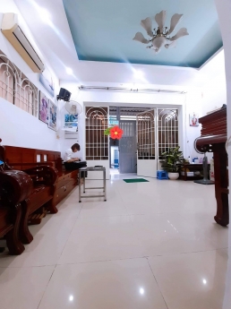 Nhà Lô Góc Sát Mặt Tiền Nhộn Nhịp - Ngay Gò Vấp.