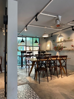 Nhà Sát Mặt Tiền Kinh Doanh 4 Tầng VIP - Tân Hưng Thuận.