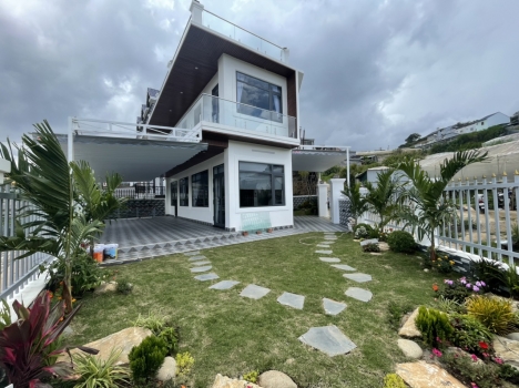 Bán gấp Biệt Thự sân vườn đẹp 2 MT đường Đan Kia, Đà Lạt 261m2 giá 12.5 tỷ