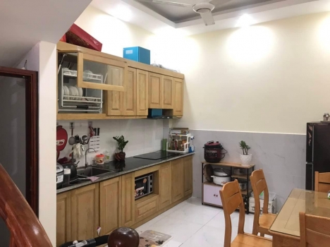 ngôi nhà Xuân Phương - Nam Từ Liêm 34m2 x 4 tầng, mặt đường ô tô, trung tâm an sinh tốt,2.6 tỷ.