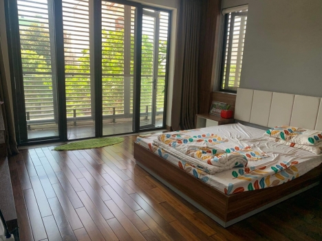 Cần tiền thanh khoản nợ ngân hàng, bán gấp Biệt thự 3 tầng mới xây Bùi Thiện Ngộ, 300m2, chỉ 23 tỷ.