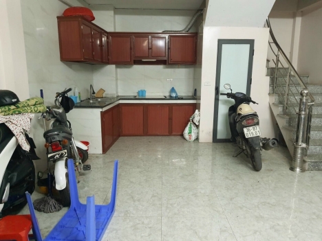 Bán nhà Mỹ Đình 33m 5 Tầng MT5m cực hiếm. Giá 3.8 tỷ. Nhà đẹp 2 mặt thoáng