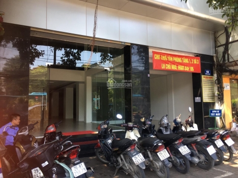 Cho thuê 70m2 tầng 8 nhà 62 đường Yên Phụ. Giá rẻ