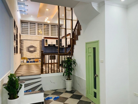 Giảm 300 Triệu! Ô tô đỗ cửa, 144m2, 3 Tầng, 3 PN, chỉ nhỉnh 6 tỷ