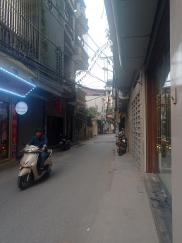 BÁN ĐẤT PHỐ TRẠM GIÁ CHỈ 3 TỶ - KHU VỰC DÂN TRÍ CAO – NHIỀU TIỆN ÍCH