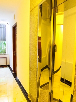 KHÁCH SẠN QL1K. DĨ AN. 239M. 5T. 39P. THU NHẬP 900TR/N. GIÁ HƠN 26 TỶ.