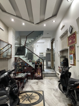 khu VIP cư xá Đô Thành quận 3 có 1 căn nhà giá 7,9 tỷ 3 lầu hẻm xe hơi cần bán