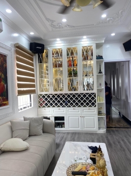 BÁN NHÀ NGỌC LÂM 60M2 5T GARA 7 CHỖ VÀO NHÀ FULL NỘI THẤT