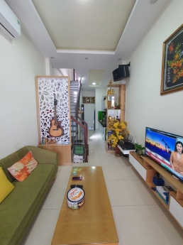 Nhà đẹp 2 mặt kiệt Lê Đình Lý - Đà Nẵng - ô tô đậu đỗ ngày đêm.