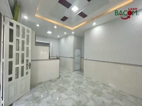 Bán nhà 7 *8.6 m SHR thổ cư đường ô tô (P. An Bình) chỉ 2,3 tỷ thôi