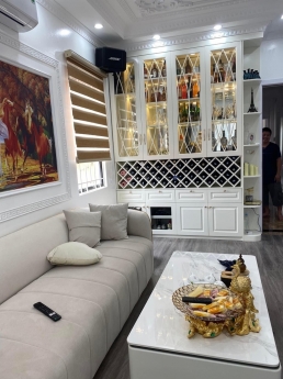 BÁN NHÀ NGỌC LÂM 60M2 5T GARA 7 CHỖ VÀO NHÀ FULL NỘI THẤT