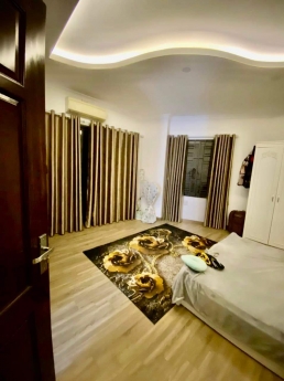BÁN NHÀ ĐẸP NGỌC THỤY, 45M,5T 3,8  TỶ, FULL NỘI THẤT XỊN XÒ, SÁT MIPEC