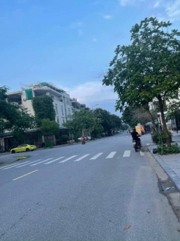 Bán Nhà siêu đẹp KDT VĂN PHÚ-HÀ ĐÔNG-79m2.4 tầng.mt5m.TẶNG Full nội thất ,xịn xò