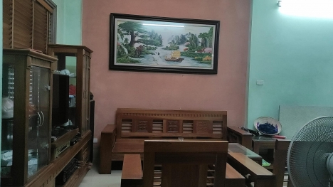 Bán nhà Nguyễn văn cừ Long biên. Diện tích 60 m. 4 tầng mặt tiền 5.5 m. Giá 5.5 tỷ.