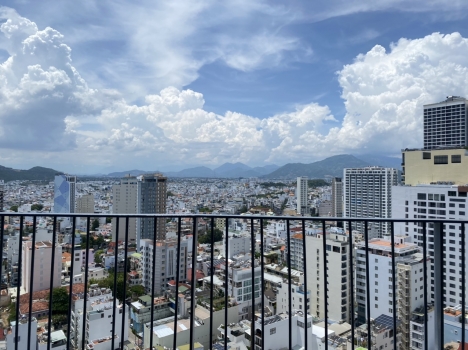 Cho thuê căn hộ Panorama view phố có bồ tắm siêu xinh, nằm ngay trung tâm miễn phí hồ bơi và phòng