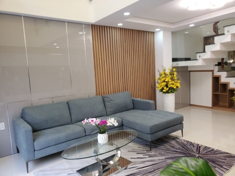 25 Nhà đúc HXH Phan Văn Trị, 2 tầng, 50m2, nhà mới chỉ 4 tỷ 8