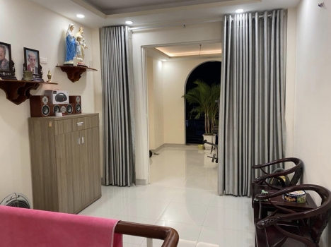 Nhà Đẹp 5 Tầng- Vị trí Hiếm Đường Lê Văn Huân ,Phường 13, Quận Tân Bình,2 MT đường 6M-60M2 - Giá