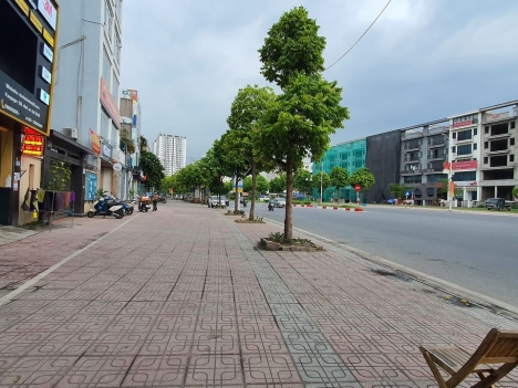 SIÊU PHẨM MẶT PHỐ HỒNG TIẾN - ĐOẠN KHÔNG VƯỚNG CẦU -3 THOÁNG - VỈA HÈ 7M, GIÁ ĐẦU TƯ.