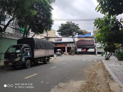 MẶT TIỀN ĐƯỜNG KHU PHÂN LÔ, VỊ TRÍ ĐẸP, KINH DOANH ĐA NGÀNH, DÂN TRÍ CAO.