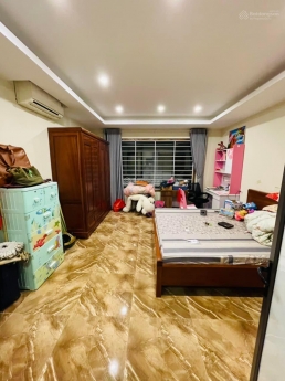 Lô góc ô tô hoạt động Định Công Thượng Hoàng Mai 35m2, 5 tầng MT 4.3m giá 4.5 tỷ