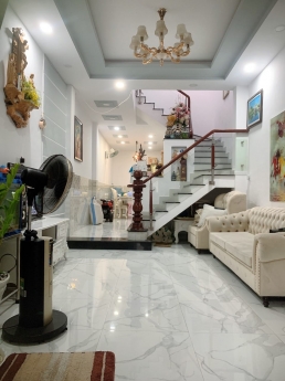 Gấp bán giá rẻ HXH 2 tầng Quang Trung P11 GV 52m2 nhỉnh 4,x tỷ TL