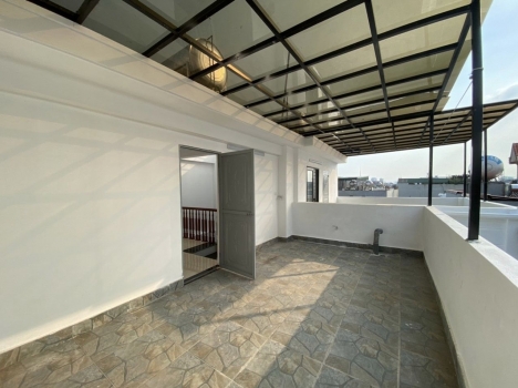 Nhà Phúc Đồng khu VIP giáp khu BIỆT THỰ  VINHOMES, 5 TẦNG giá hơn 3 TỶ