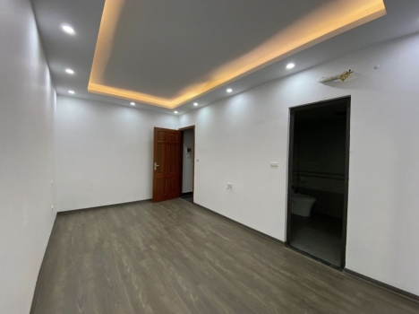 Nhà Phúc Đồng khu VIP giáp khu BIỆT THỰ  VINHOMES, 5 TẦNG giá hơn 3 TỶ