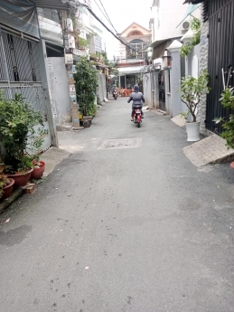 Gấp bán giá rẻ HXH 2 tầng Quang Trung P11 GV 52m2 nhỉnh 4,x tỷ TL