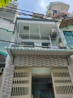 CHỈ 2.45TỶ CÓ HỘ KHẨU SÀIGÒN, HXH ĐỔ CỬA NGAY CHỢ BÌNH TRỊ ĐÔNG, SÁT TL10, 3P  QUA TÊN LỬA, SỔ