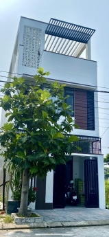 BÁN NHÀ,110m2  3 tầng giá chỉ 3,5 tỷ,ĐƯỜNG NGUYỄN TRUNG TRỰC,QUẬN SƠN TRÀ