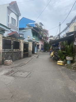 Bán Nhà Khu VIP Đặng Văn Bi, Thủ Đức, CN 46m2, Hẻm Ô Tô, Ở Liền, 3 tỷ 300.