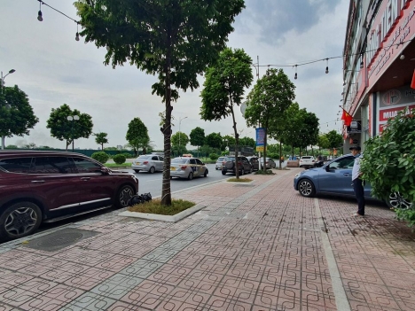 SIÊU PHẨM MẶT PHỐ HỒNG TIẾN - ĐOẠN KHÔNG VƯỚNG CẦU -3 THOÁNG - VỈA HÈ 7M, GIÁ ĐẦU TƯ.