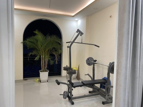 Nhà Đẹp 5 Tầng- Vị trí Hiếm Đường Lê Văn Huân ,Phường 13, Quận Tân Bình,2 MT đường 6M-60M2 - Giá