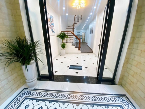 Bán gấp nhà 5 tầng x 41m2, MT 4.5m, ô tô, tại Bắc Từ Liêm. Nhỉnh 2.9 tỷ