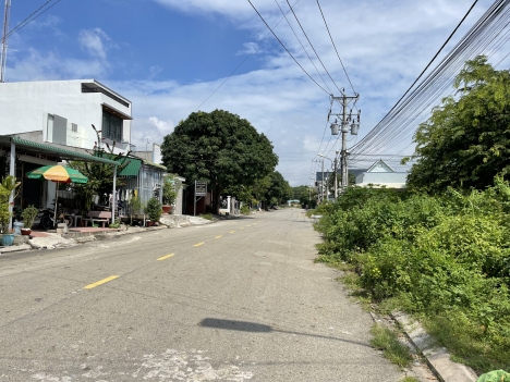 Đất đẹp trung tâm thị xã lagi giá 7 tỷ