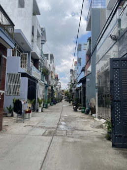 Bán nhà đường Liên Khu 4 - 5, gần khu dân cư Vĩnh Lộc, chợ Bình Thành, nhà đẹp mới 2 lầu nhỉnh 2 ty