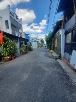 Nhà đẹp HXH  2 tầng Tô Ngọc Vân Q12 114 m2  chỉ 3.9  tỷ TL