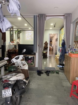 HIẾM CÓ KHÓ TÌM, BÁN NHÀ SÁT KHU TÊN LỬA, DT 4 X 21M, KHU DÂN TRÍ CAO